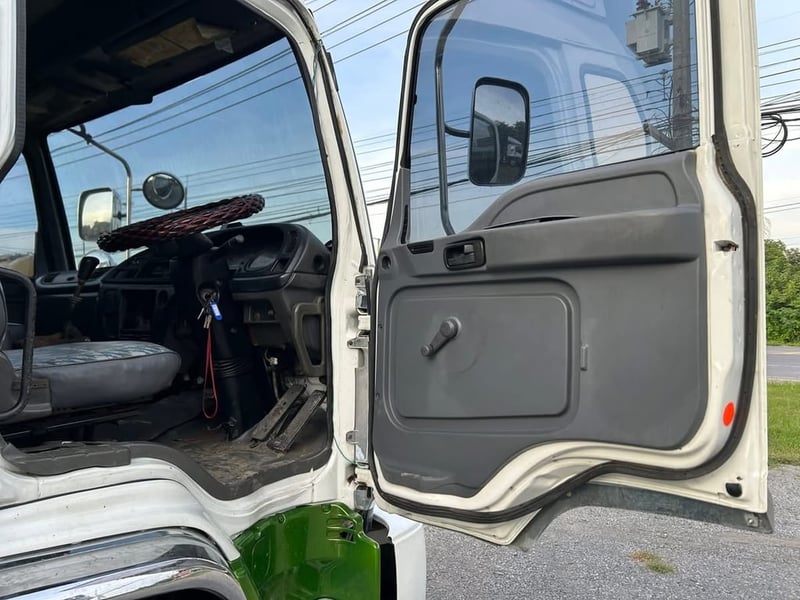 อีซุ 230 แรง  คอกสูง  เพลาเดียว