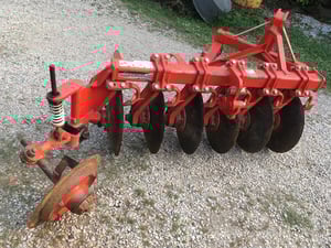 ขายผาน6คูโบต้ามือสองรุ่นDH245-6Fสภาพสวยคัดท้ายแน่นส่วนประกอบครบใบเหลือ21นิ้วใบเดิมไม่เคยซ่อมโทร088-9049322พร้อมขาตั้งราคา23,500บาทครับ