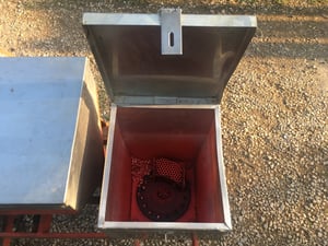 ขายเครื่องหยอดข้าวโพดมือสองบ่อไทยถังเลสใส่รถไถ20-50แรงสภาพสวย95%ใช้ครั้งเดียวมีจานใหม่แถมมายังไม่ได้ใช้สนใจติดต่อ088-9049322