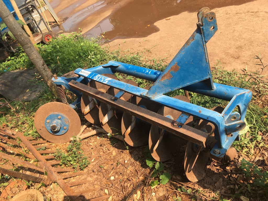 ขายผาน5ยี่ห้อCsขนาด20x5สภาพสวยคัดท้ายแน่นราคา15,500บาทสนใจติดต่อ088-9049322