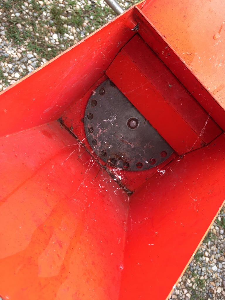 ขายเครื่องหยอดข้าวโพดรถไถใหญ่โครงยาว2.72เมตรมือสอง4แถว Kubota Ms360 คานคู่ใส่รถไถ30-50แรงปรับร่องได้ราคา45,000บาทสนใจติดต่อ088-9049322ครับ ขายเครื่องหยอดข้าวโพดรถไถใหญ่โครงยาว2.72เมตรมือสอง4แถว Kubota Ms360 คานคู่ใส่รถไถ30-50แรงปรับร่องได้ราคา45,000บาทสนใจติดต่อ088-9049322ครับ