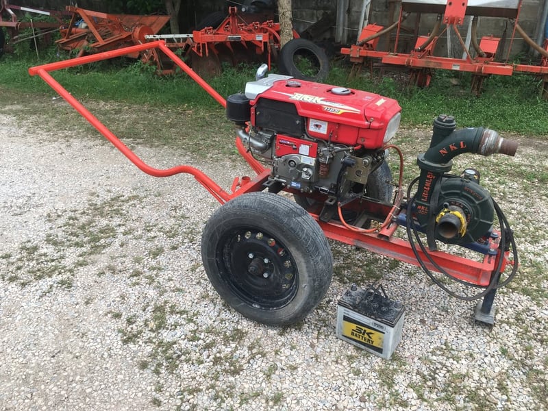 ขายเครื่องสูบน้ำดีเซลไดสตาร์ท11แรงพร้อมใช้งานราคา25,000บาทโทร088-9049322