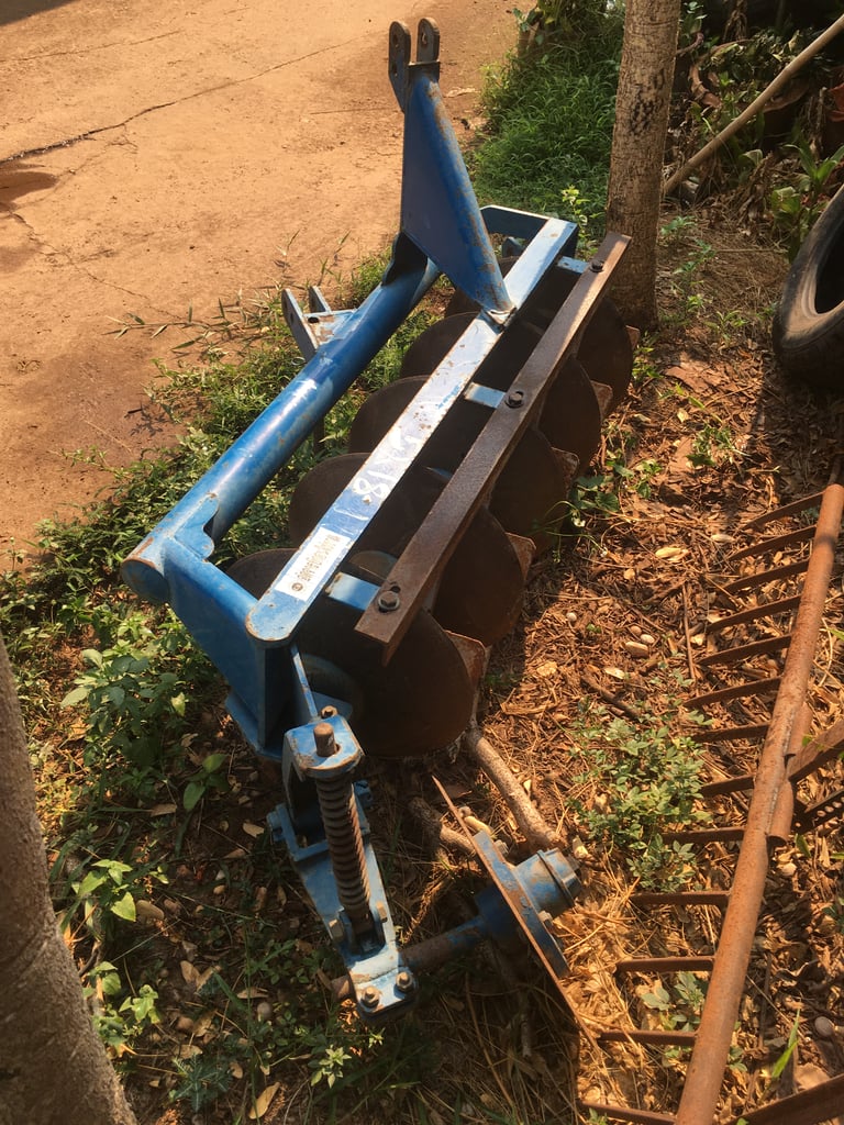 ขายผาน5ยี่ห้อCsขนาด20x5สภาพสวยคัดท้ายแน่นราคา15,500บาทสนใจติดต่อ088-9049322