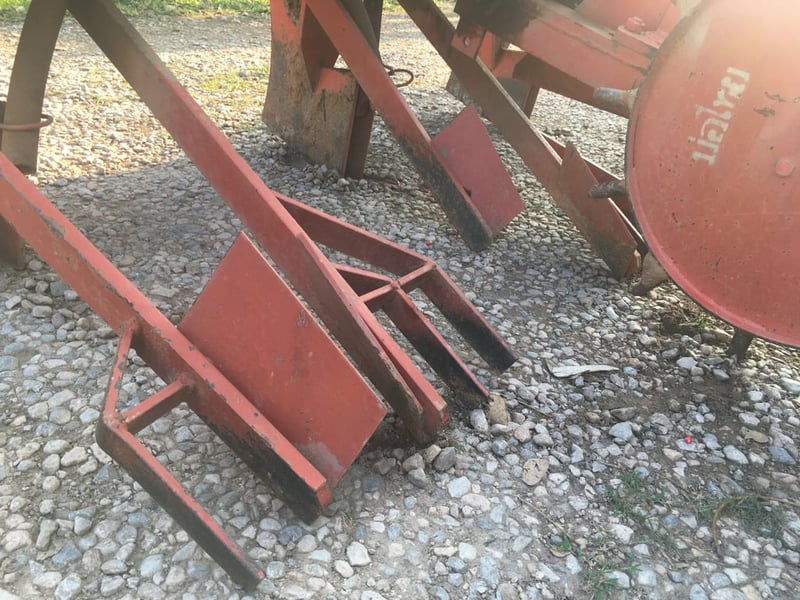 ขายเครื่องหยอดข้าวโพดมือสองบ่อไทยถังเลสใส่รถไถ20-50แรงสภาพสวย95%ใช้ครั้งเดียวมีจานใหม่แถมมายังไม่ได้ใช้สนใจติดต่อ088-9049322