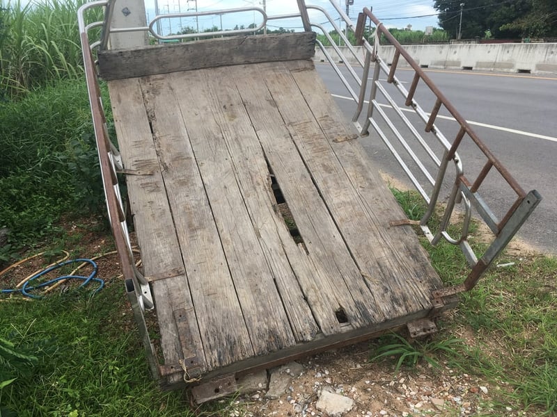 ขายสาลี่เทเลอร์ดั้มใส่รถไถเพลาตันโทร088-9049322