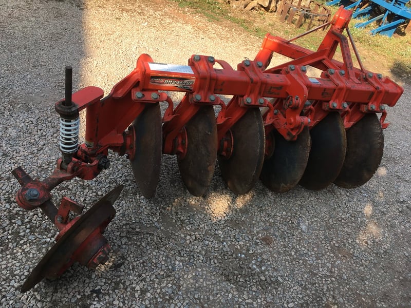 ขายผาน6คูโบต้ามือสองรุ่นDH245-6Fสภาพสวยคัดท้ายแน่นส่วนประกอบครบใบเหลือ23นิ้วใบเดิมไม่เคยซ่อมโทร088-9049322พร้อมขาตั้งราคา28,500บาทครับ ขายผาน6คูโบต้ามือสองรุ่นDH245-6Fสภาพสวยคัดท้ายแน่นส่วนประกอบครบใบเหลือ23นิ้วใบเดิมไม่เคยซ่อมโทร088-9049322พร้อมขาตั้งราคา28,500บาทครับ