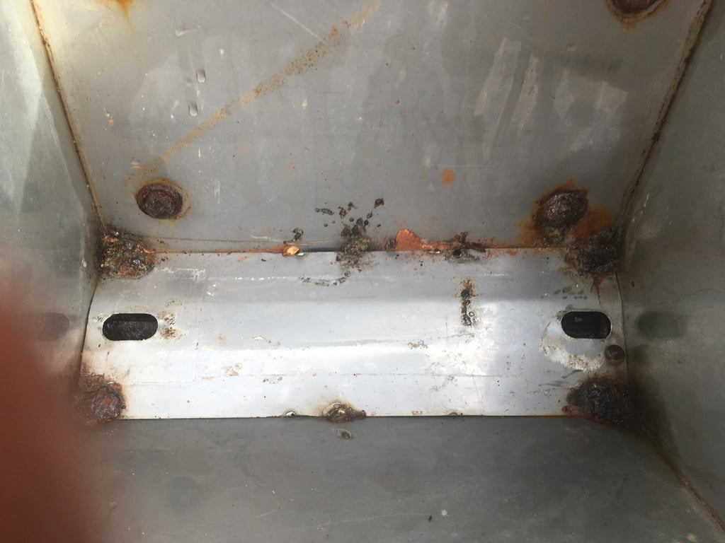 ขายเครื่องหยอดข้าวโพด4แถวถังเลสมือสองสมัยการช่างคานคู่สภาพดีใส่รถไถได้ทุกรุ่นพร้อมใช้งานราคา36,000บาทโทร088-9049322ครับโครงยาว2.42เมตร