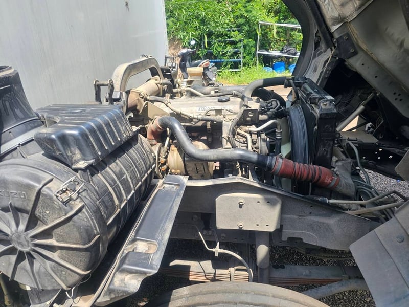 ISUZU FRR 190 รถบรรทุก 6ล้อ ตู้แห้ง จด ปี2022 ไมล์น้อย