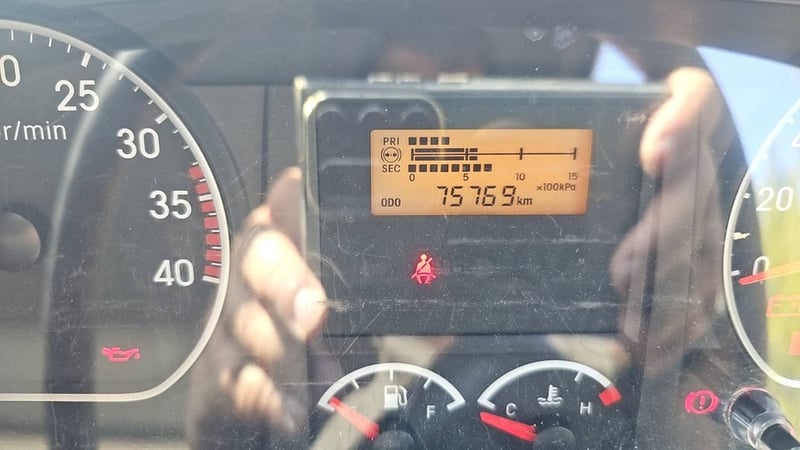 ISUZU FRR 190 รถบรรทุก 6ล้อ ตู้แห้ง จด ปี2022 ไมล์น้อย