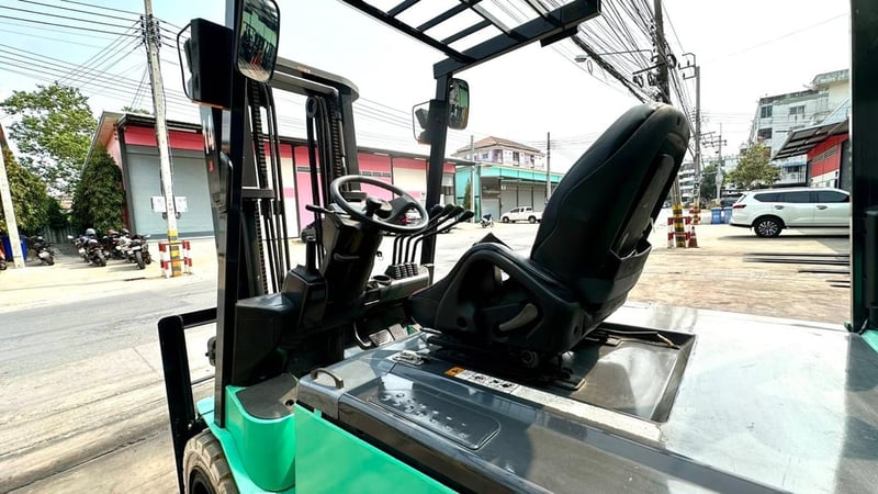 189 Mitsubishi FB30CA