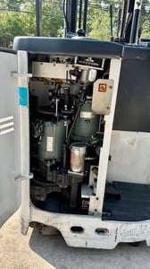 219 รถไฟฟ้ายืนขับ NISSAN FBR10