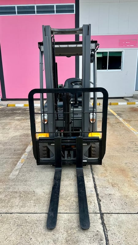 226 รถยกไฟฟ้านั่งขับ Jungheinrich EFG320GE105-310ZZ