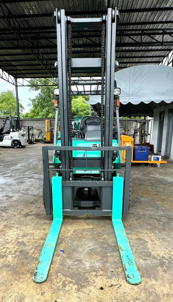 231 Mitsubishi FG30F18C