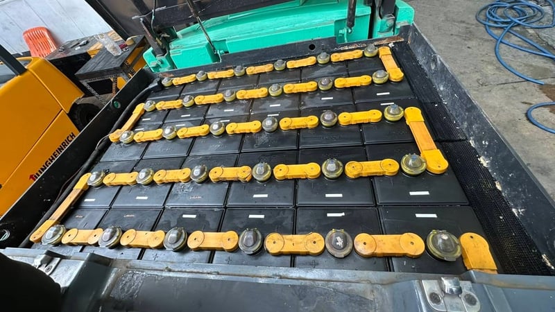 189 Mitsubishi FB30CA