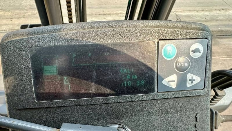 189 Mitsubishi FB30CA