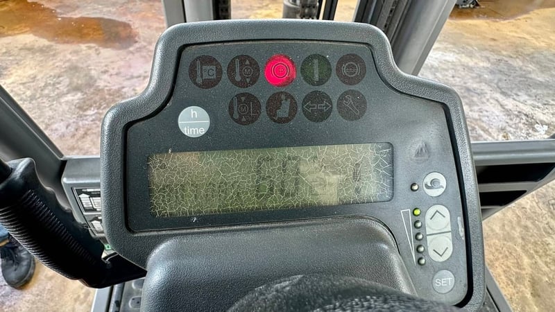 235 รถไฟฟ้านั่งขับ Jungheinrich EFG216