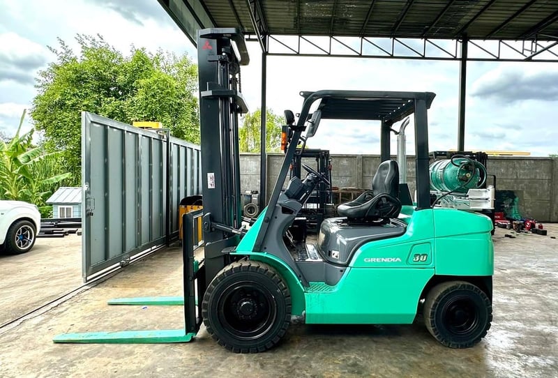 231 Mitsubishi FG30F18C