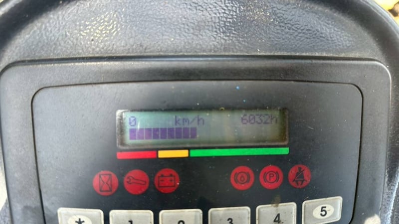 224 รถไฟฟ้ายืนขับ Maximal FBR10