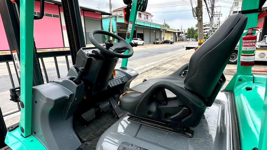 214 รถยกMitsubishi FG30F13C