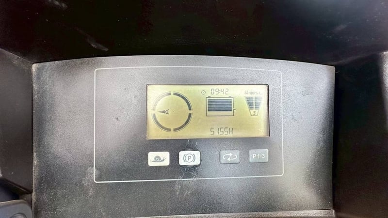 229 รถไฟฟ้านั่งข้าง Jungheinrich ETV120n GE-842DZ