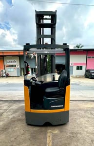 229 รถไฟฟ้านั่งข้าง Jungheinrich ETV120n GE-842DZ