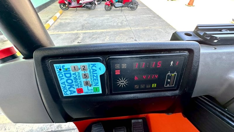 184 รถไฟฟ้านั่งขับข้าง BT140M