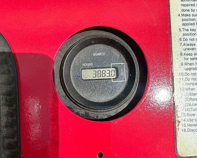 1.4 รถลากจูงไฟฟ้า Nichiyu 