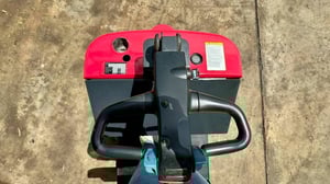 1.4 รถลากจูงไฟฟ้า Nichiyu 