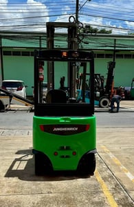 236 รถไฟฟ้านั่งขับ Jungheinrich EFG425 