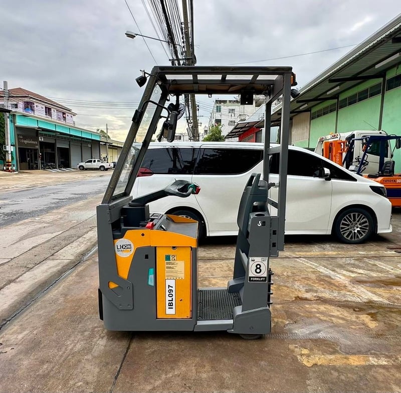 1.5 รถลาก Towing Jungheinrich EZS 230