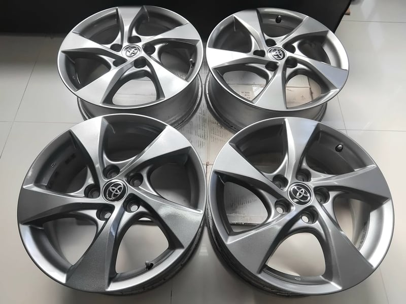 ล้อ17นิ้ว ใส่โตโยต้า รับเกษตรนวมินทร์ T.0918164725