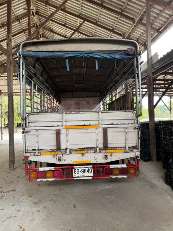 ISUZU FRR 210แรงม้า รถบรรทุก 6ล้อ กระบะคอกสูง ปี2013 เลขไมล์ 249,790 กม. ISUZU FRR 210แรงม้า รถบรรทุก 6ล้อ กระบะคอกสูง ปี2013 เลขไมล์ 249,790 กม.