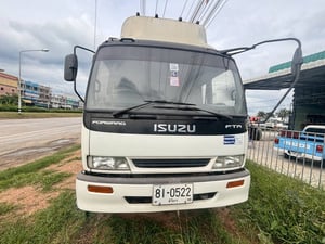 ISUZU FTR33 200แรงม้า รถบรรทุก 6ล้อ ตู้แห้ง ปี2005 รถพร้อมใช้งานดูรถได้ที่จังหวัดสุพรรณบุรี