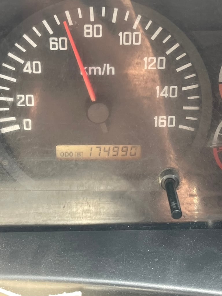 ISUZU FTR 240แรงม้า รถบรรทุก 6ล้อ ตู้แห้ง ปี2556 ISUZU FTR 240แรงม้า รถบรรทุก 6ล้อ ตู้แห้ง ปี2556