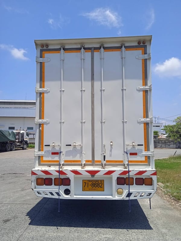 ISUZU FTR240 ปี 61 ตู้ทึบยาว 7.50 เมตร ทะเบียน 71-8682 ฉช.
