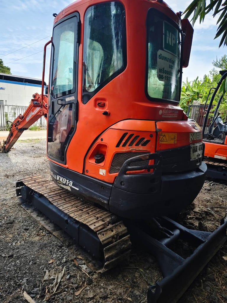 ขายรถแบคโค30 สภาพพร้อมใช้งาน