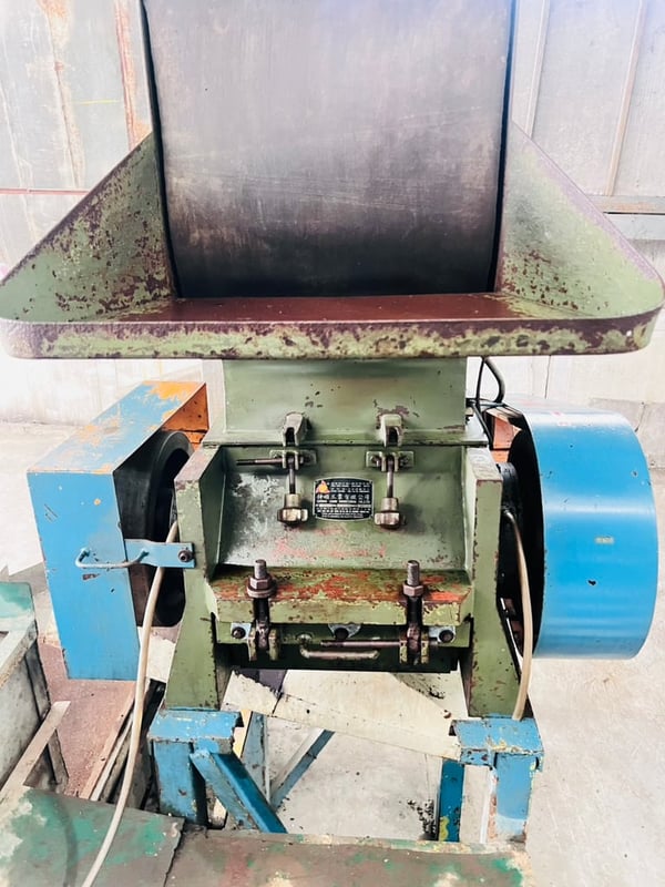 เครื่องบดพลาสติกสำหรับงานรีไซเคิล