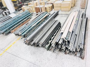 เหล็กฉากเจาะรู (Slotted Angle Steel)