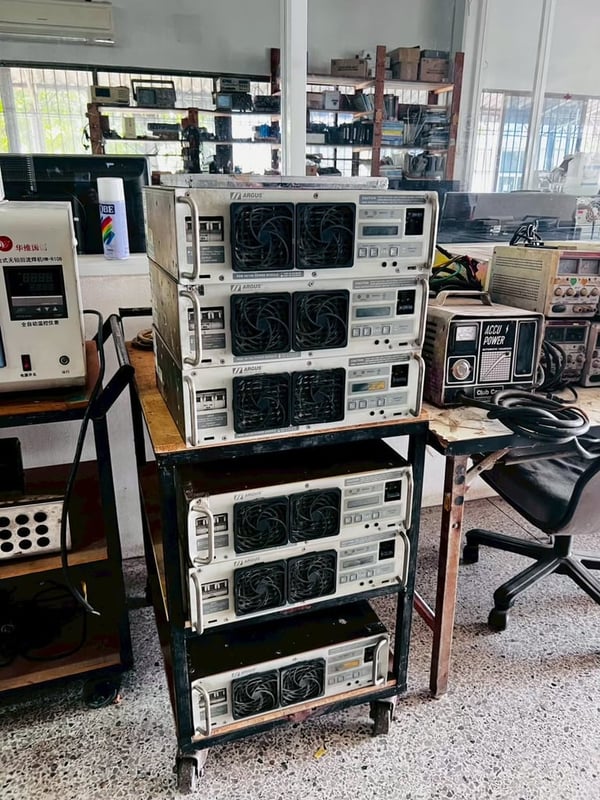 ชุดเครื่องจ่ายไฟ Lab DC Power Supply และเครื่องมือช่างอิเล็กทรอนิกส์มือสอง