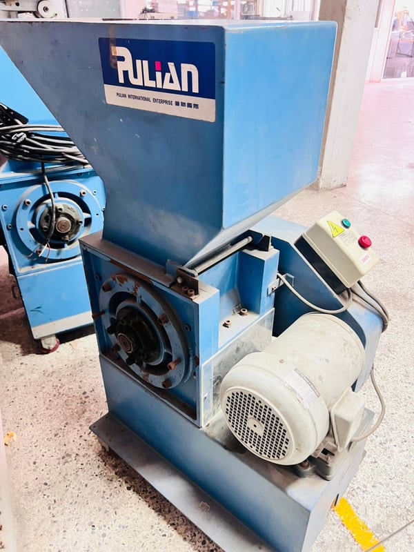 เครื่องบดพลาสติกสำหรับงานรีไซเคิล เครื่องบดพลาสติกสำหรับงานรีไซเคิล