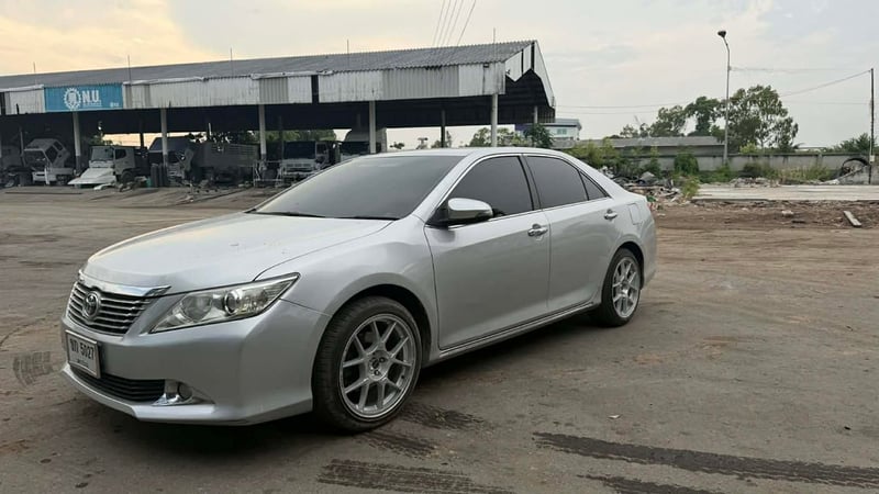 TOYOTA CAMRY 2.0 ปี 2012 รถบ้านแท้ 