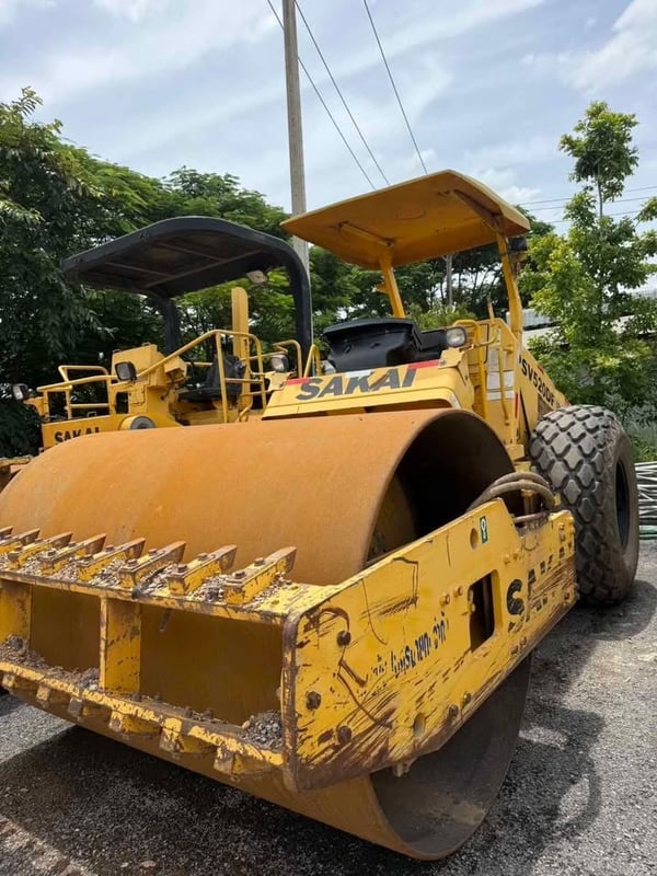 รถบด SAKAI รุ่น SV520DF - 5375 ชั่วโมง เล่มทะเบียนพร้อมชุดโอน รถบด SAKAI รุ่น SV520DF - 5375 ชั่วโมง เล่มทะเบียนพร้อมชุดโอน