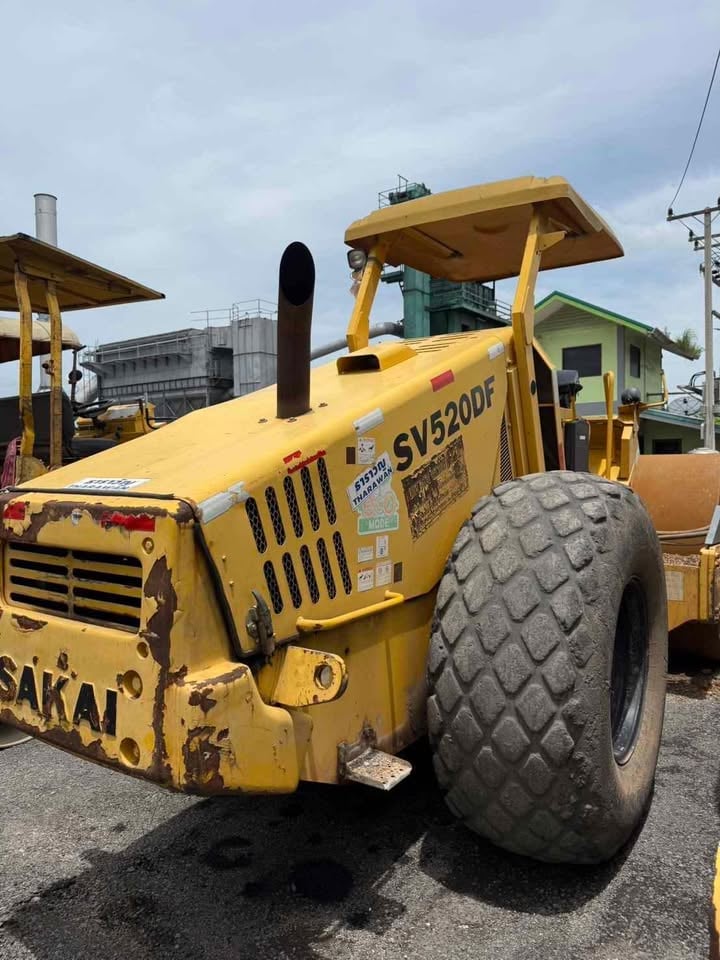 รถบด SAKAI รุ่น SV520DF  - 5375 ชั่วโมง เล่มทะเบียนพร้อมชุดโอน 
