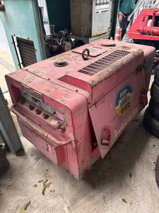 เหมาขาย 4 ชิ้นใหญ่ รถกวาดถนน + รถตัดหญ้า 5 แก๊งค์ + เครื่องปั่นไฟ + เครื่องปั่นไฟเชื่อมเหล็ก