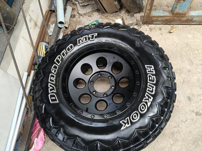 ล้อแม็กมือสองขอบ 16 พร้อมยาง MT