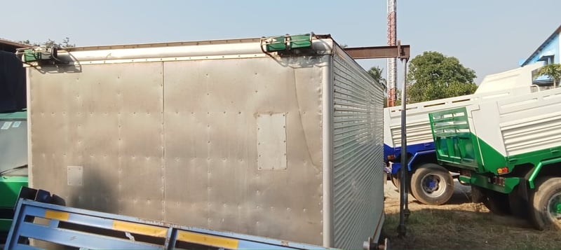 ราคา 49,000 บาทขายตู้เปียกสแตนเลสใส่ HINO megaตู้ 2บานสแตนเลสสวยๆในครัชซีกว้าง 82ซ.ม.ยาว 4 มี. 50 ในสูง1.85เมตร ในกว้าง 2 .20ม. สนใจ 091-146-4263 ด่วนตู้สวยๆ