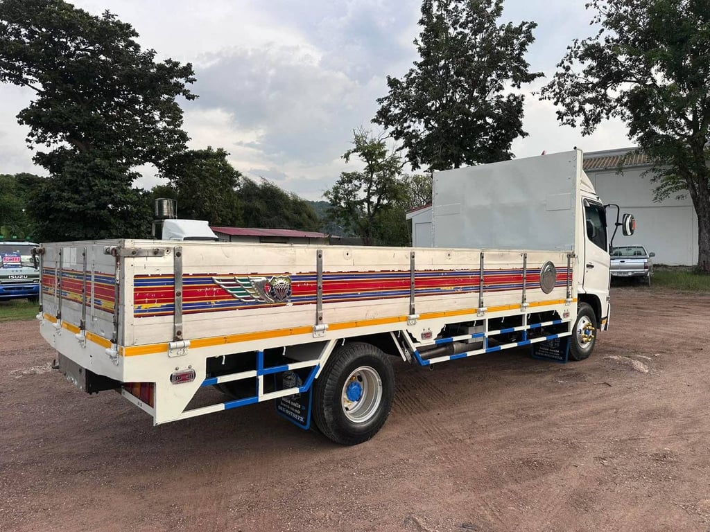 ขายรถบรรทุก 6 ล้อHINO MEGA FC9Jปี56 175แรงม้า กระบะยาว5.70เมตร กว้าง2.35เ มตรเอกสารทะเบียนพร้อม ขายรถบรรทุก 6 ล้อHINO MEGA FC9Jปี56 175แรงม้า กระบะยาว5.70เมตร กว้าง2.35เ มตรเอกสารทะเบียนพร้อม