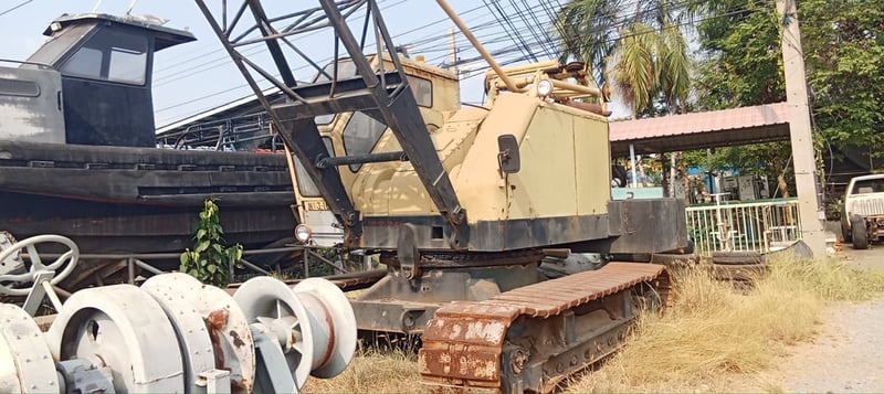 ขายรถเข็นตีนตะขาบ 25 ตันเครื่อง mitsubishi 6 BD 260 แรงม้ารถใช้งานได้ปกติเครื่องมีหลวมหน่อย