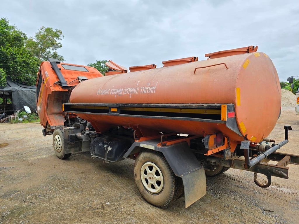 ราคา 29 9,000รดน้ำ 6 ล้อ hino เครื่อง 117 แรงม้าถังน้ำ 6000 ลิตรรถสวยๆพร้อมใช้งานเอกสารทะเบียนพร้อม ราคา 29 9,000รดน้ำ 6 ล้อ hino เครื่อง 117 แรงม้าถังน้ำ 6000 ลิตรรถสวยๆพร้อมใช้งานเอกสารทะเบียนพร้อม