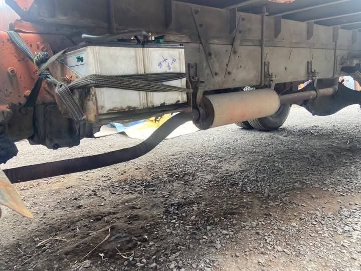 ราคา189000บาทขายรถบรรทุกอีซุซุFTR11Hเครื่อง 6 BD1-160 แรงม้าแน่นมากๆกระบะยาว 5 เมตร 20 กว้าง 2 เมตร 45 เอกสารมีทะเบียนพร้อมใช้งานสนใจ 091-146-4263